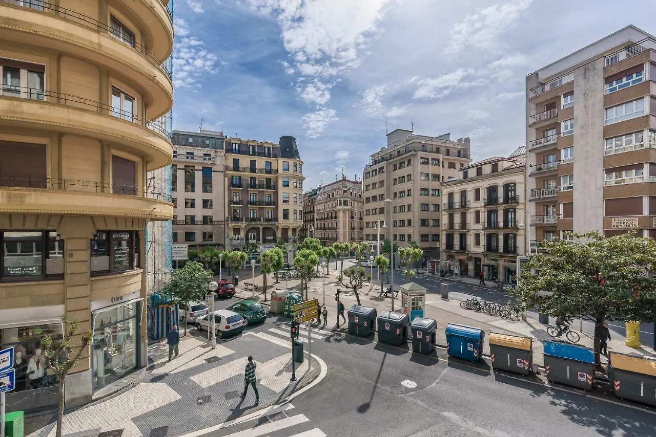 Gros Beach Apartment San Sebastián Spagna
